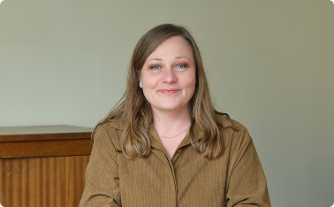 Laura TUPINIER Directrice